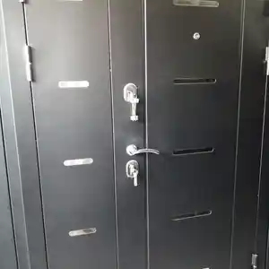 Дверь, Душанбе