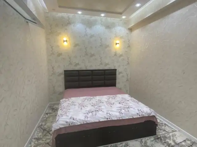 2-комн. квартира, 2 этаж, 78м², 18 мкр, Хуҷанд