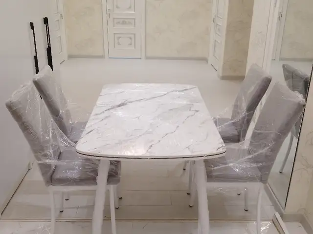 Стол и стулья, Душанбе