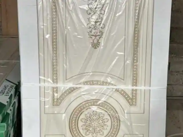 Эмалированная дверь, Душанбе