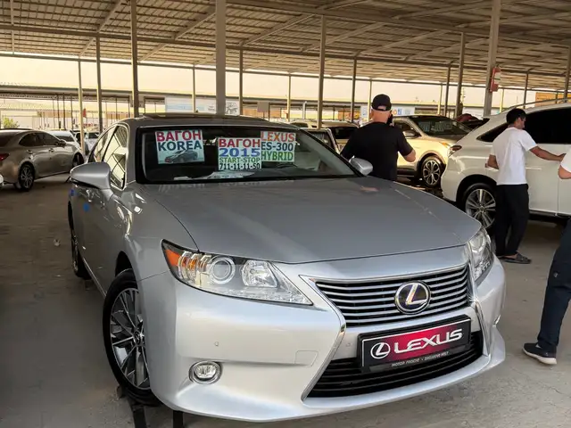 Lexus ES series