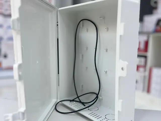 Пластмассовый щит, Душанбе