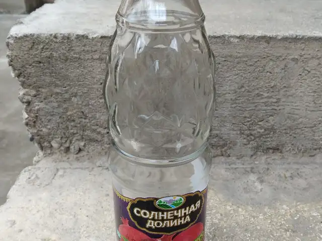 Стеклянная бутылка, Душанбе