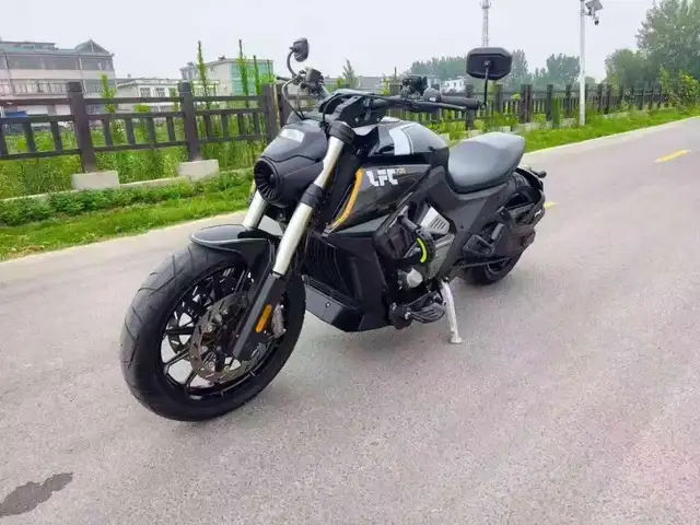 Мотоцикл BENDA LFC700, Душанбе
