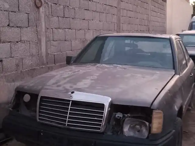 Mercedes-Benz W124