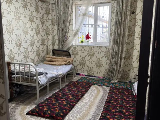 2-комн. квартира, 1 этаж, 52м², аз рах интарафи зарафшон дом дар байни хонахои замини чойгир аст, Душанбе