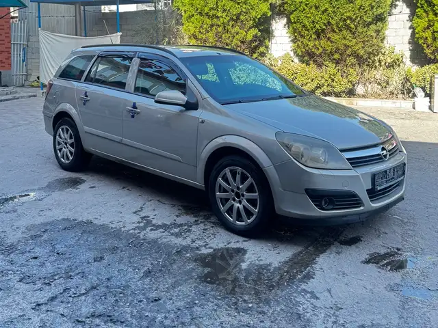 Opel Astra H