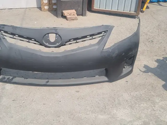 Передний бампер от Toyota Camry 2 Hybrid, Душанбе