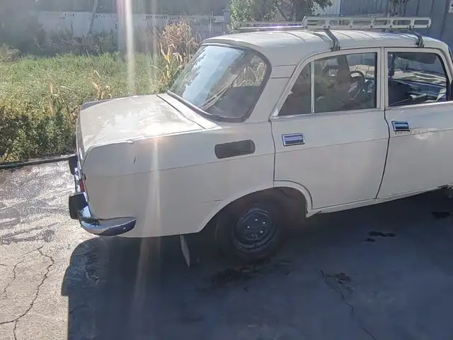 Москвич 2140