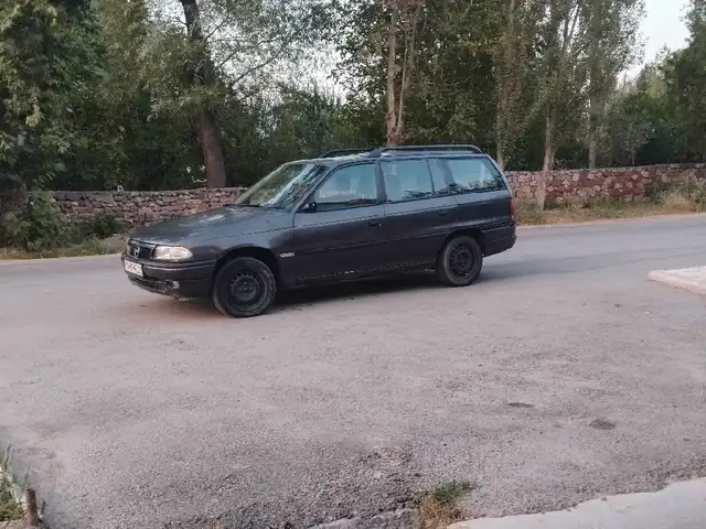 Opel Astra F