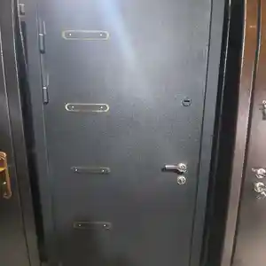 Железная дверь, Душанбе