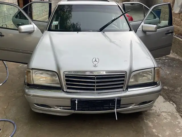 Mercedes-Benz W201
