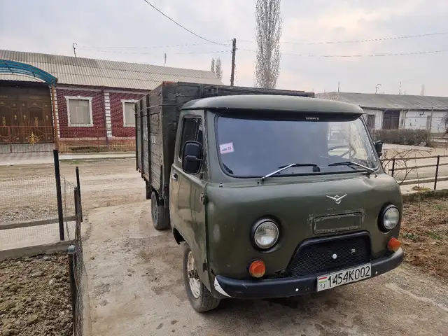 Бортовой автомобиль УАЗ, 1975, Джаббор Расулов