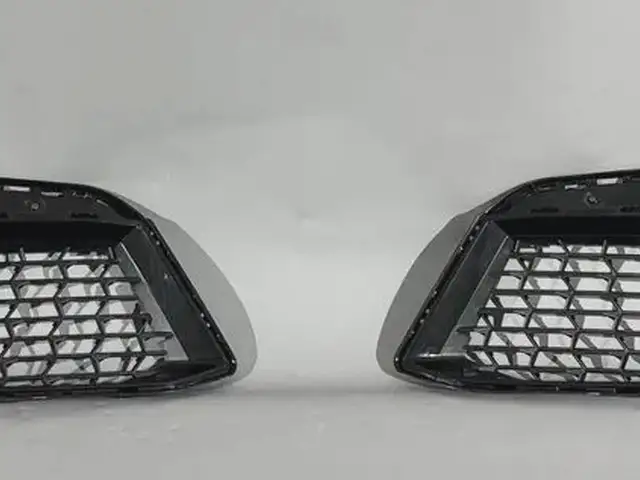 Решетка переднего бампера левая правая BMW G30, Душанбе