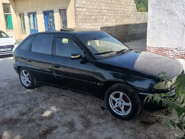 Opel Astra F