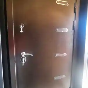 Железная дверь, Душанбе