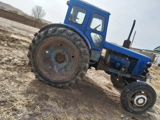 Трактор, Гиссар
