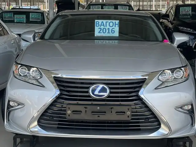 Lexus ES series