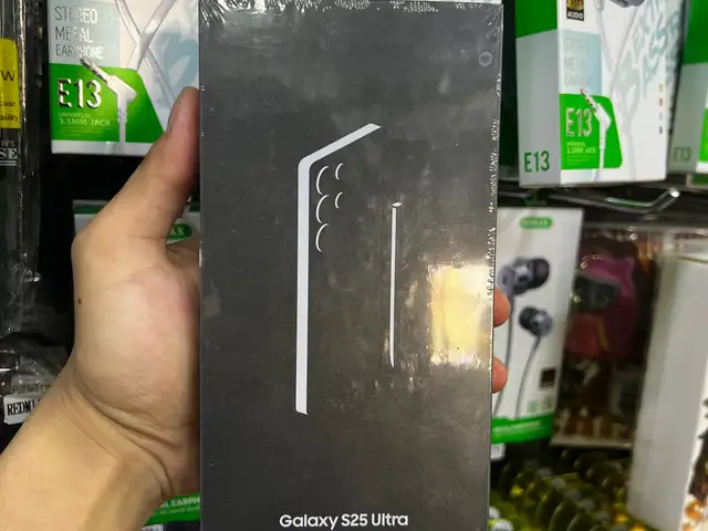 Samsung Galaxy S25 Ultra 12/256 gb, Худжанд