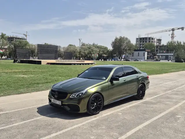 Mercedes-Benz E class