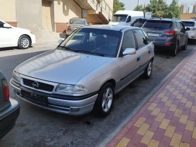 Opel Astra F