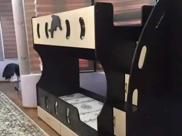 Двухъярусная кровать, Душанбе