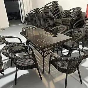 Стол и стулья, Душанбе