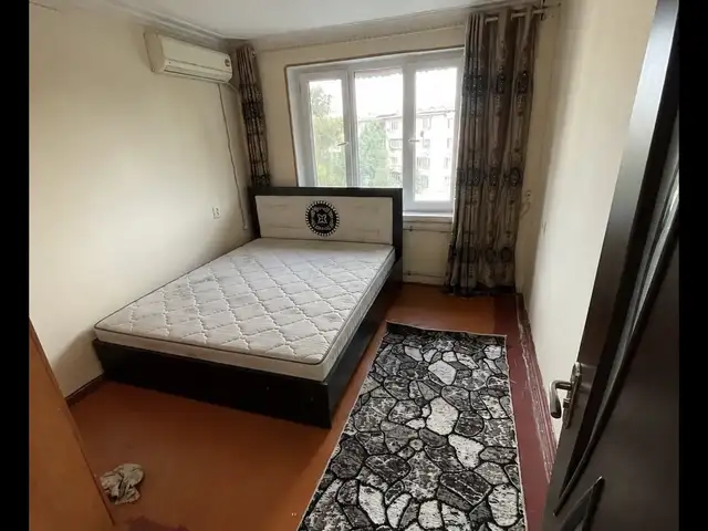 4-комн. квартира, 4 этаж, 80м², 102 мкр, Душанбе