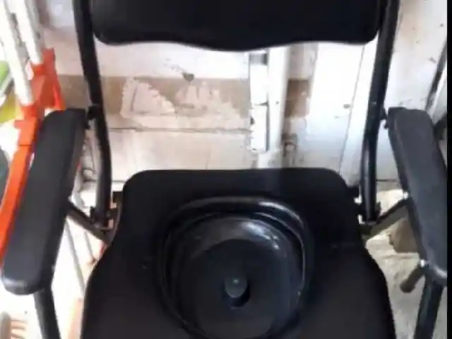 Горшок стул, Душанбе