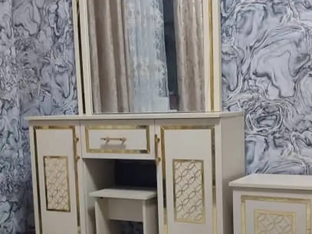 Трюмо, Душанбе