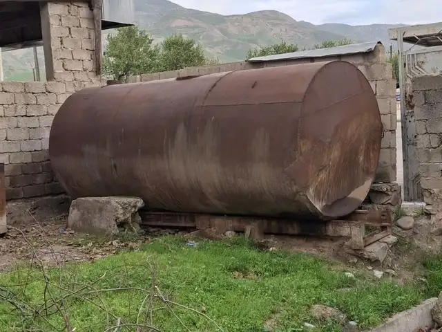 Бочкаи 10 тона, Яван