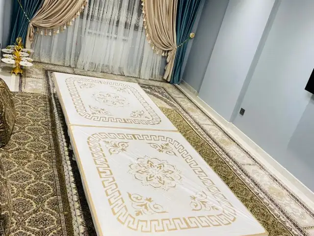 Стол/Хонтахта, Душанбе