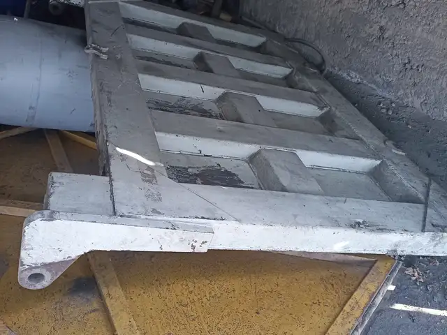 Дверь от самосвала, Душанбе