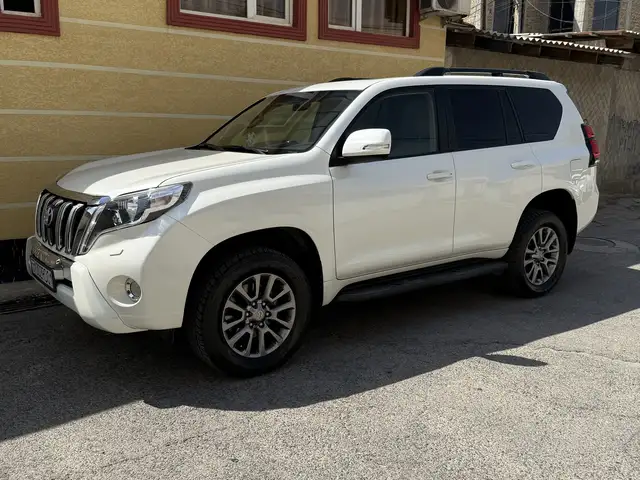 Toyota Land Cruiser Prado