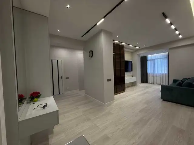 2-комн. квартира, 4 этаж, 80м², Шохмансур ру баруи парки Алишер Навои назди Ашан, Душанбе - 7