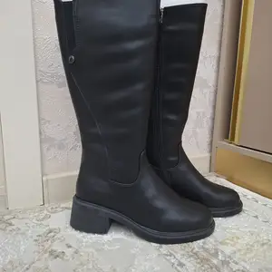 Сапоги, Душанбе