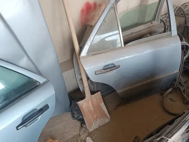 Двери Mercedes-Benz W124, Мастчоҳ