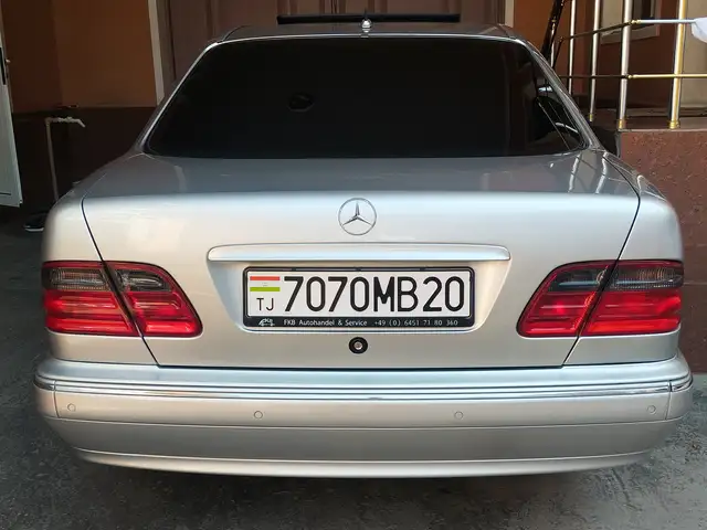 Mercedes-Benz E class