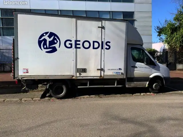 Бортовой автомобиль Volkswagen Crafter, 2017, Худжанд