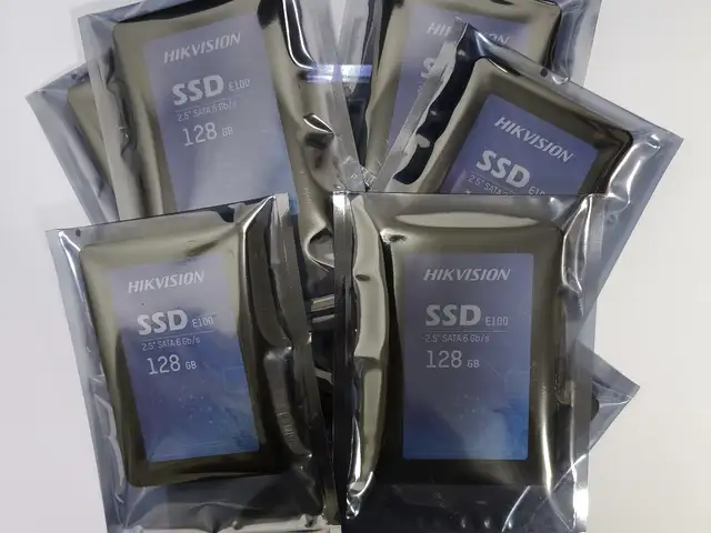SSD накопитель Hikvision E100 128GB, Душанбе