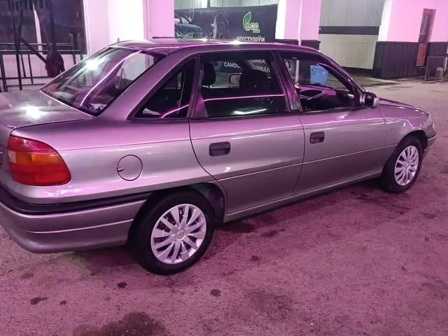 Opel Astra F