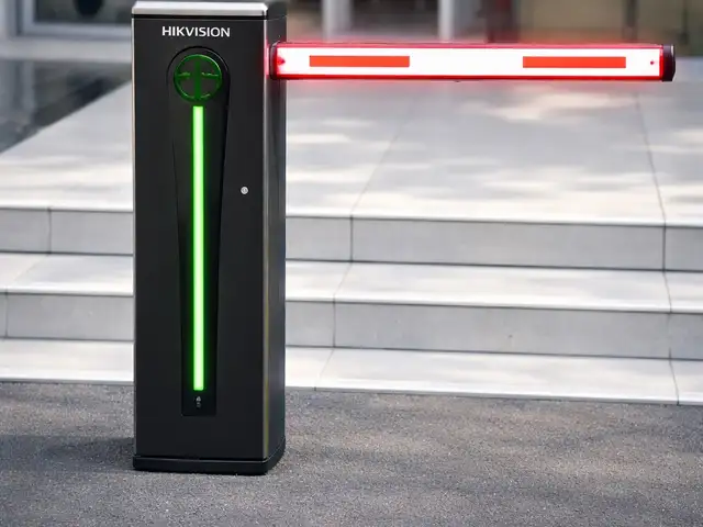 Шлагбаум Hikvision DS-TMG320-LR/B Barrier Body LED, Душанбе