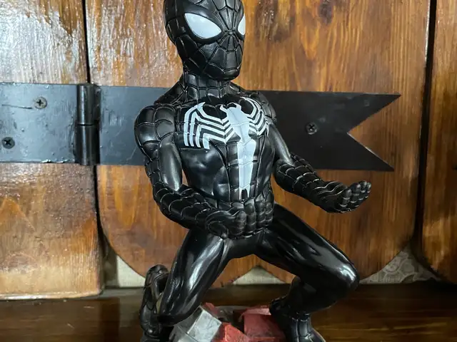 Фигурка подставка-держатель для геймпада Cable Guy Symbiote Spider-Man, Душанбе