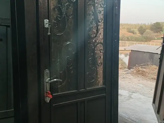 Дверь 0.86.2, Душанбе