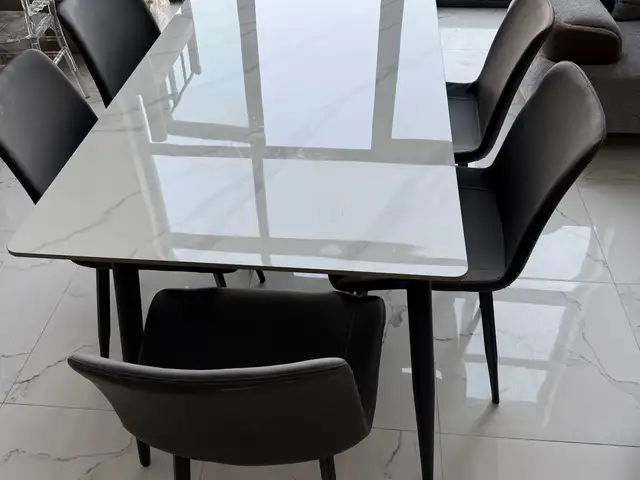 Стол и стулья, Душанбе