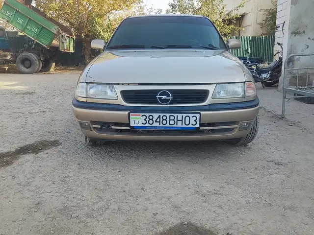 Opel Astra F