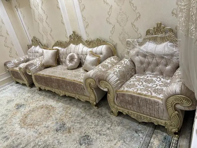 Гостиная королевская тройка диван на заказ, Хуҷанд