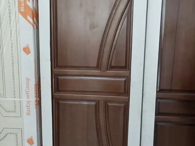 Деревянная дверь, Душанбе