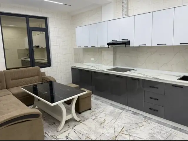 2-комн. квартира, 3 этаж, 86 м², 18 мкр, тунель, Худжанд