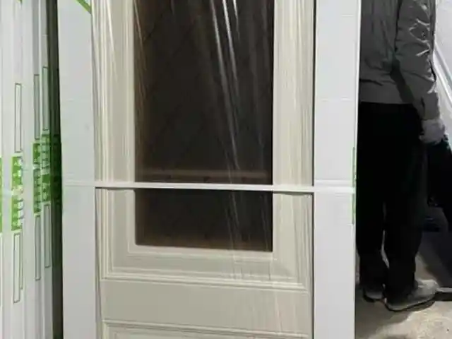 Эмалированная дверь, Душанбе